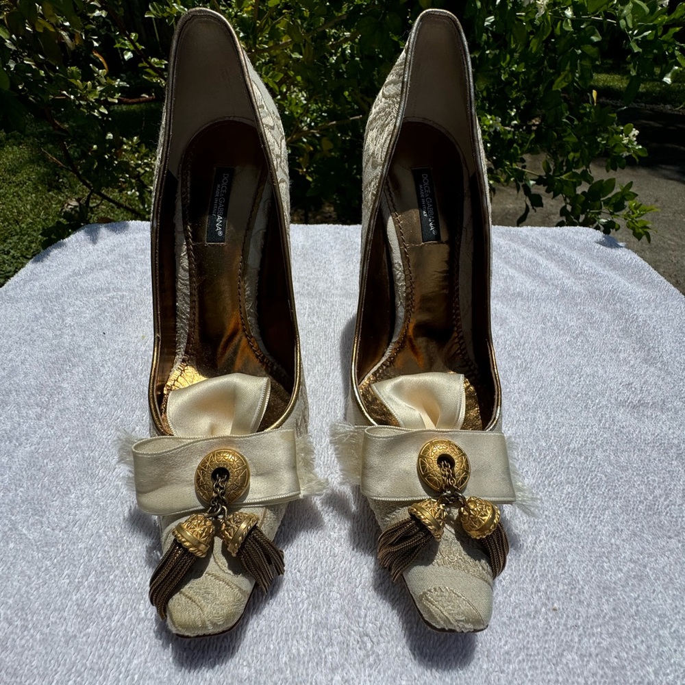 Dolce & Gabanna Victorian style pony heels